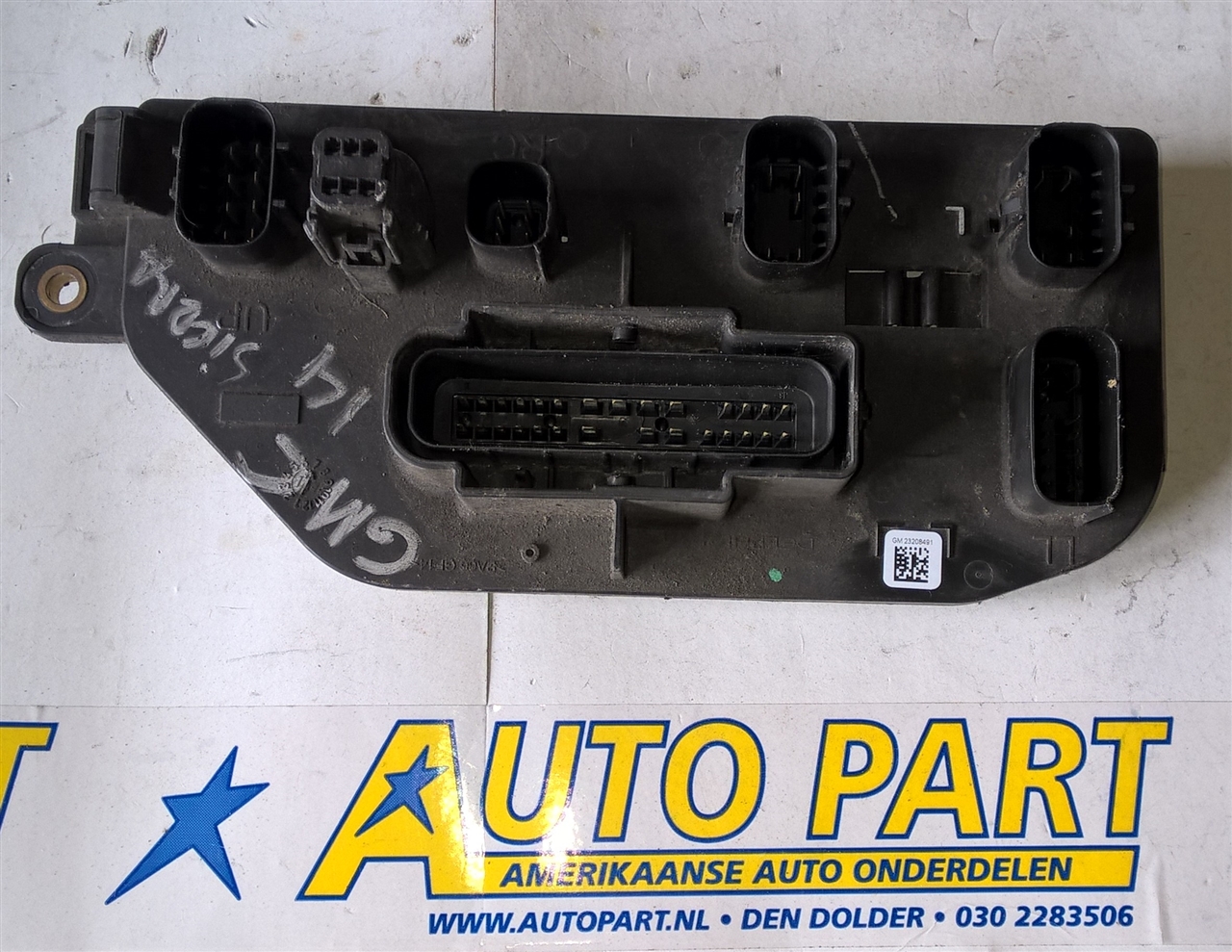 GMC Sierra pickup junction block rr 2014-2017
