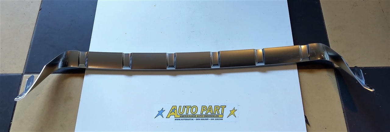 Jeep Grand Cherokee voorbumper lijst 2005-2007