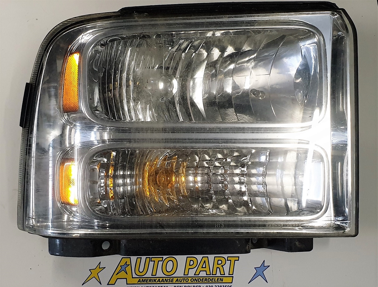 Ford Excursion koplamp 2005