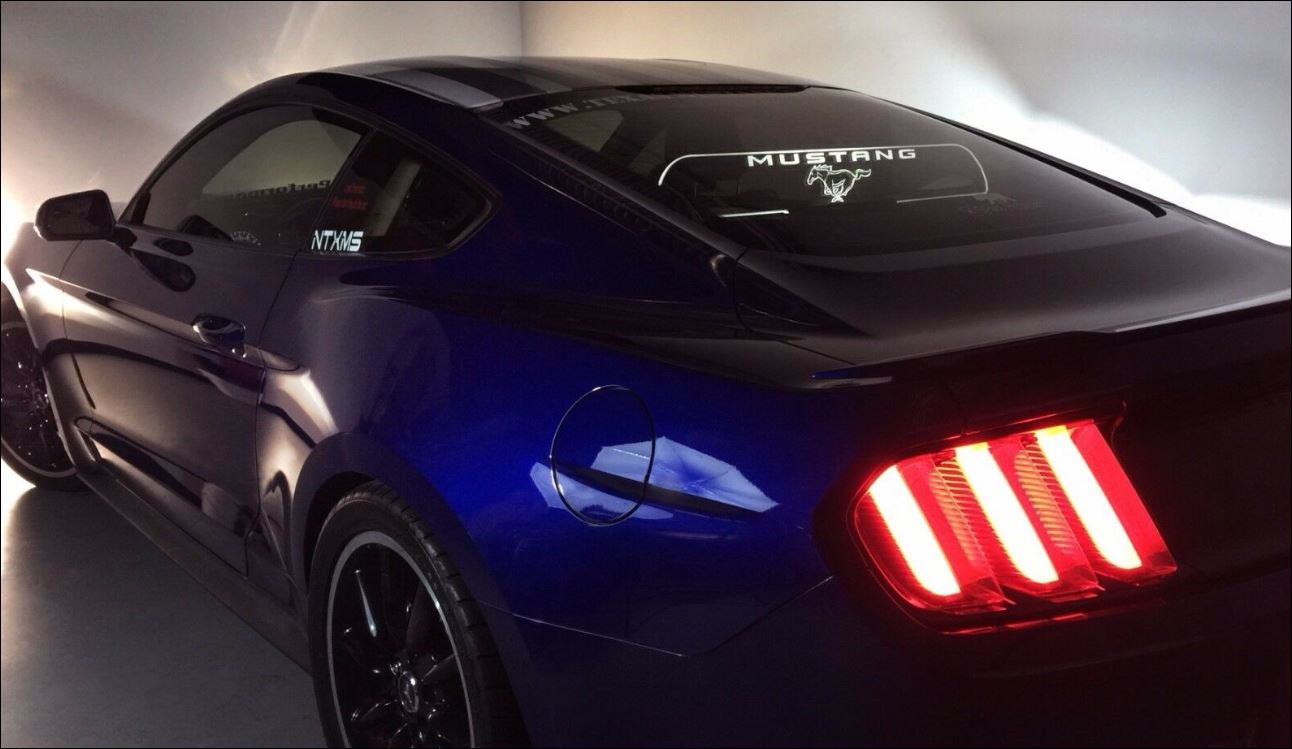 Ford Mustang "Windrestrictor"Glow Plate 2011-2014