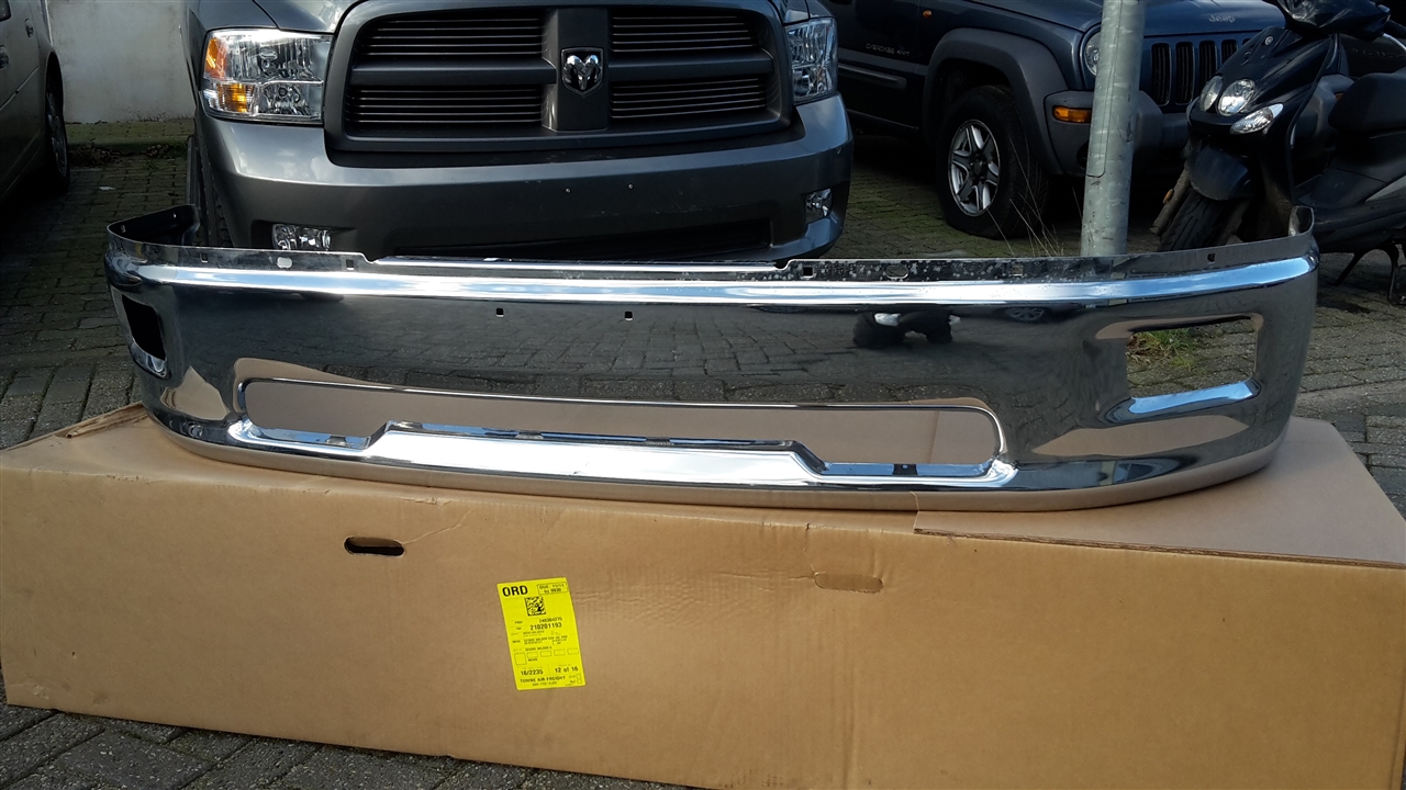 Dodge Ram 1500 voorbumper chroom 2009-2012