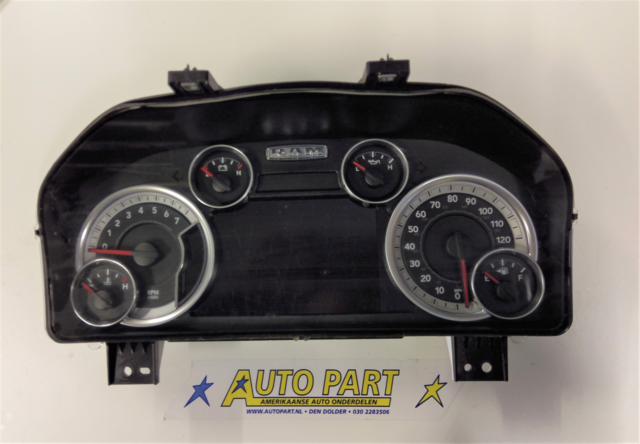 Dodge Ram pickup dashboard klok 2015