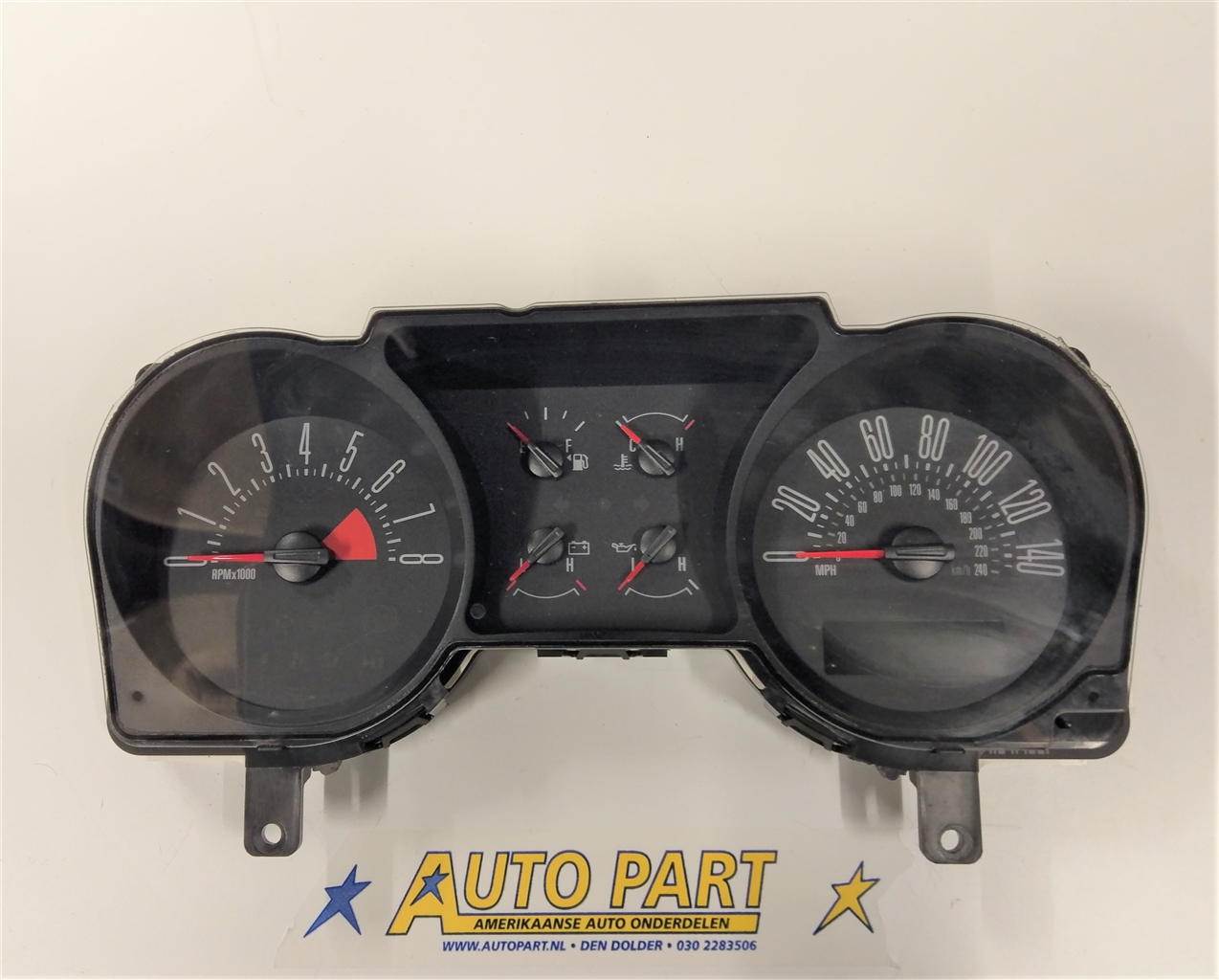 Ford Mustang dashboard klok 2006