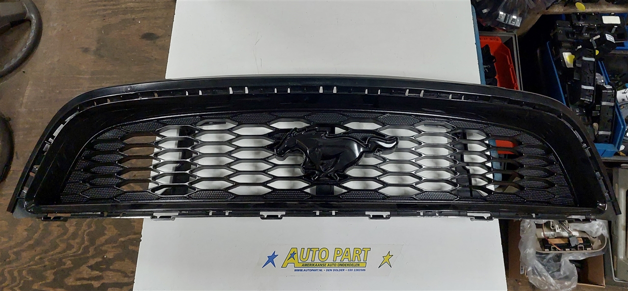 Ford Mustang v6 grille 2013-2014
