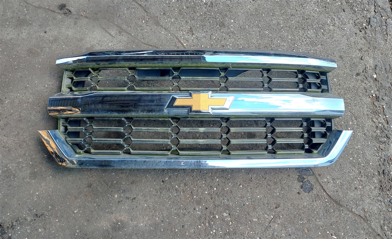 Chevrolet Silverado chroom grille 2016-2019