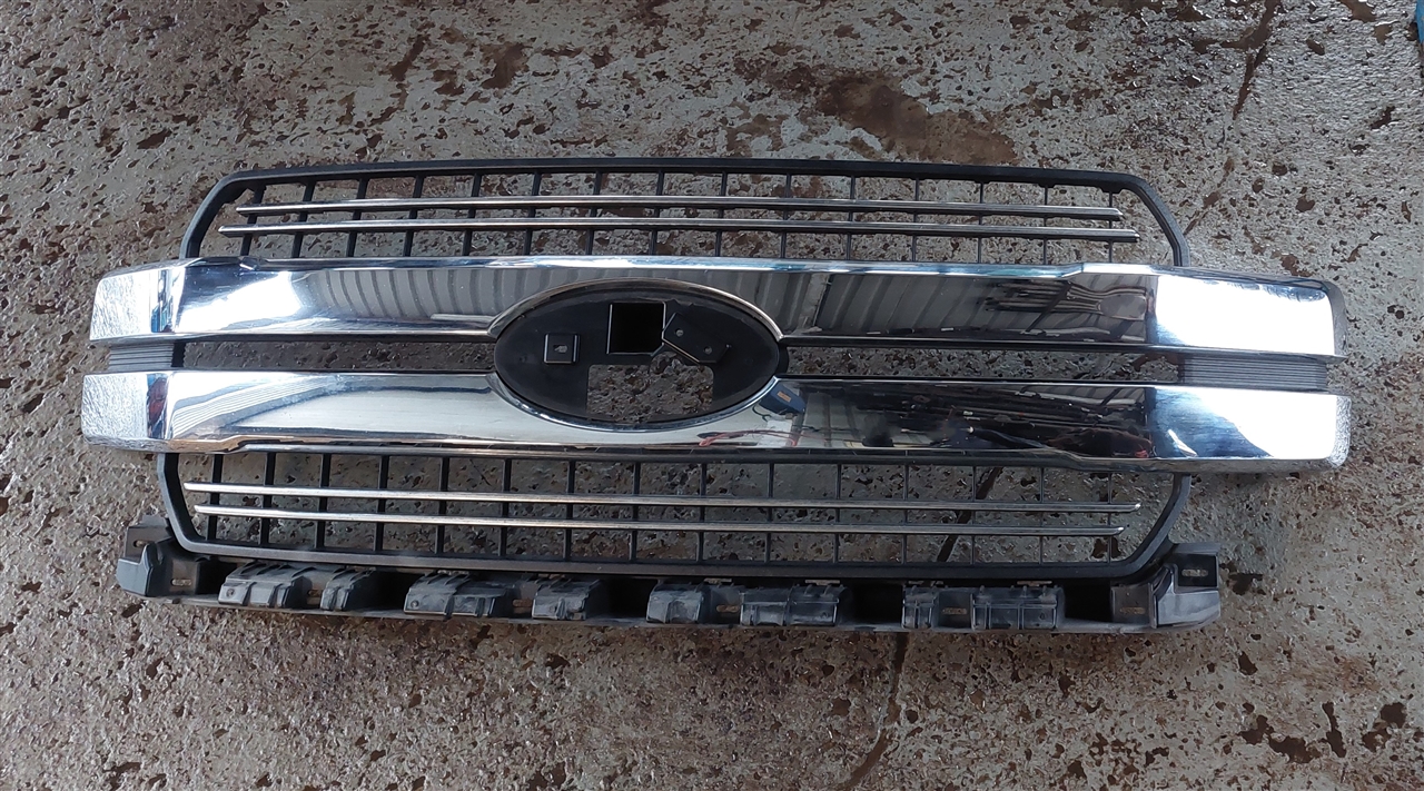 Ford F150 Lariat chroom grille 2018-2020