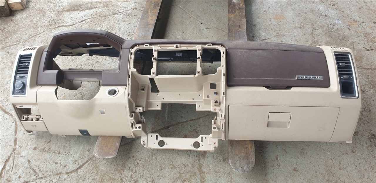 Dodge Ram dashboard met bijrijders airbag 2013-2018