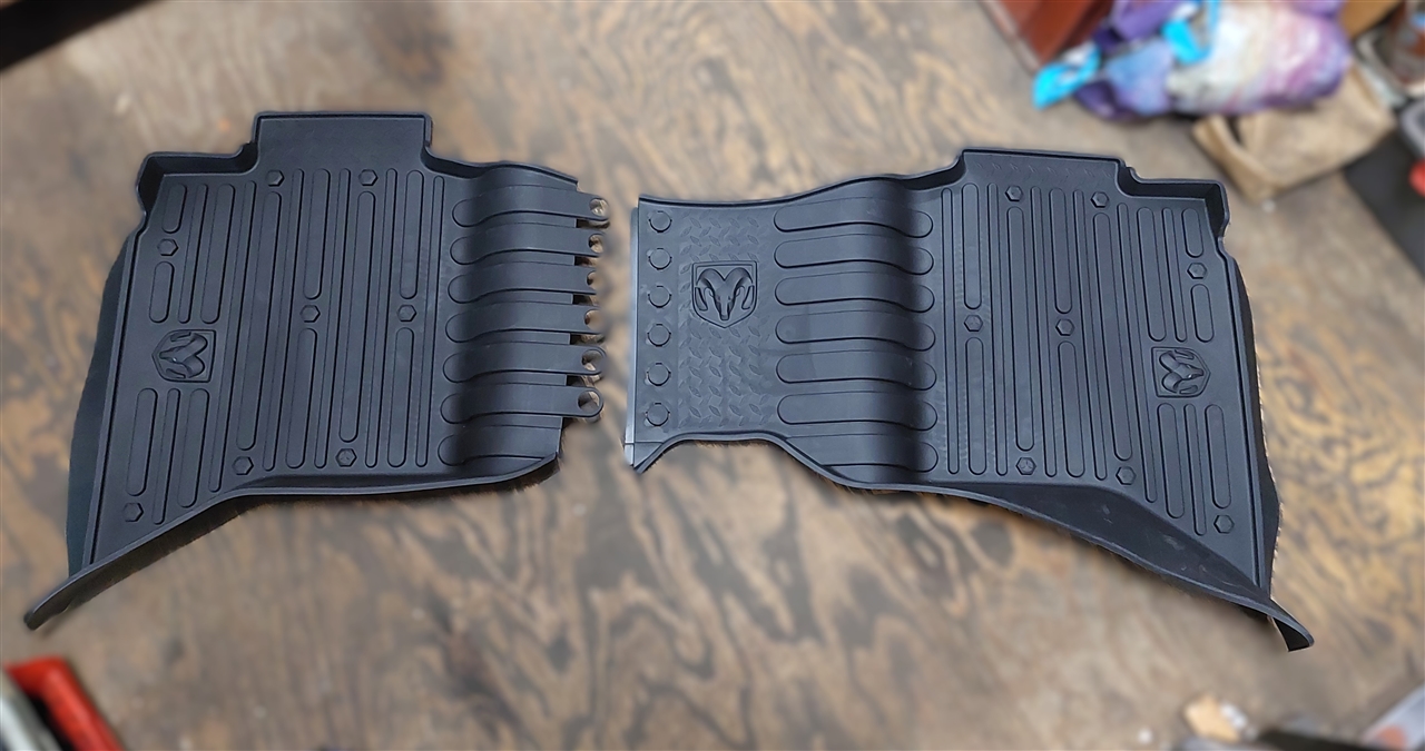 Dodge Ram crew Cab rubber mat achter 2013-2018