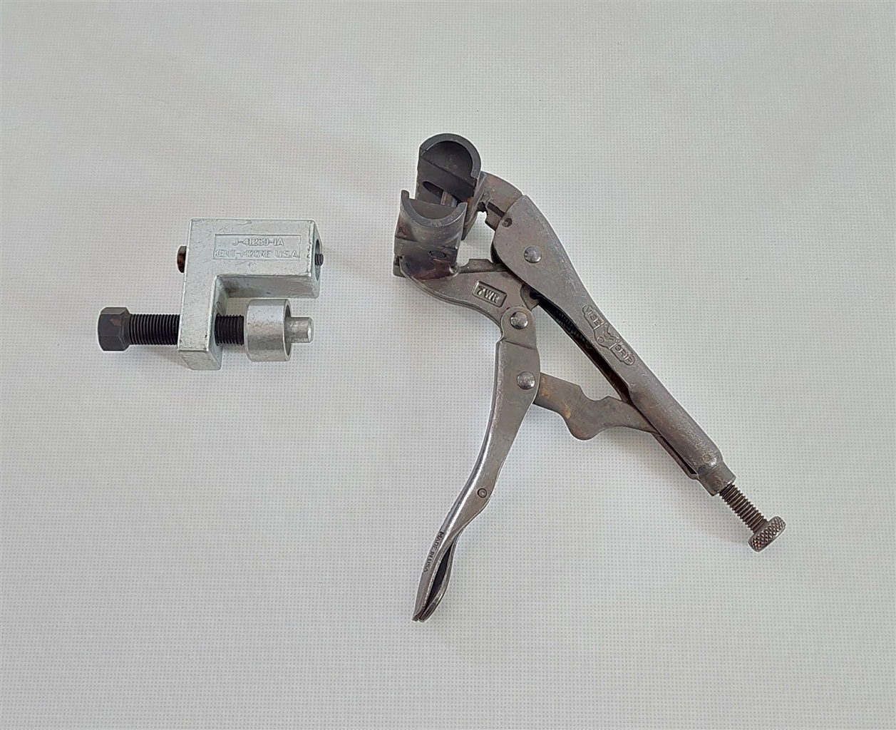 Kent-Moore J41239-B J-41239-B Cooler Line Seal Installer Set