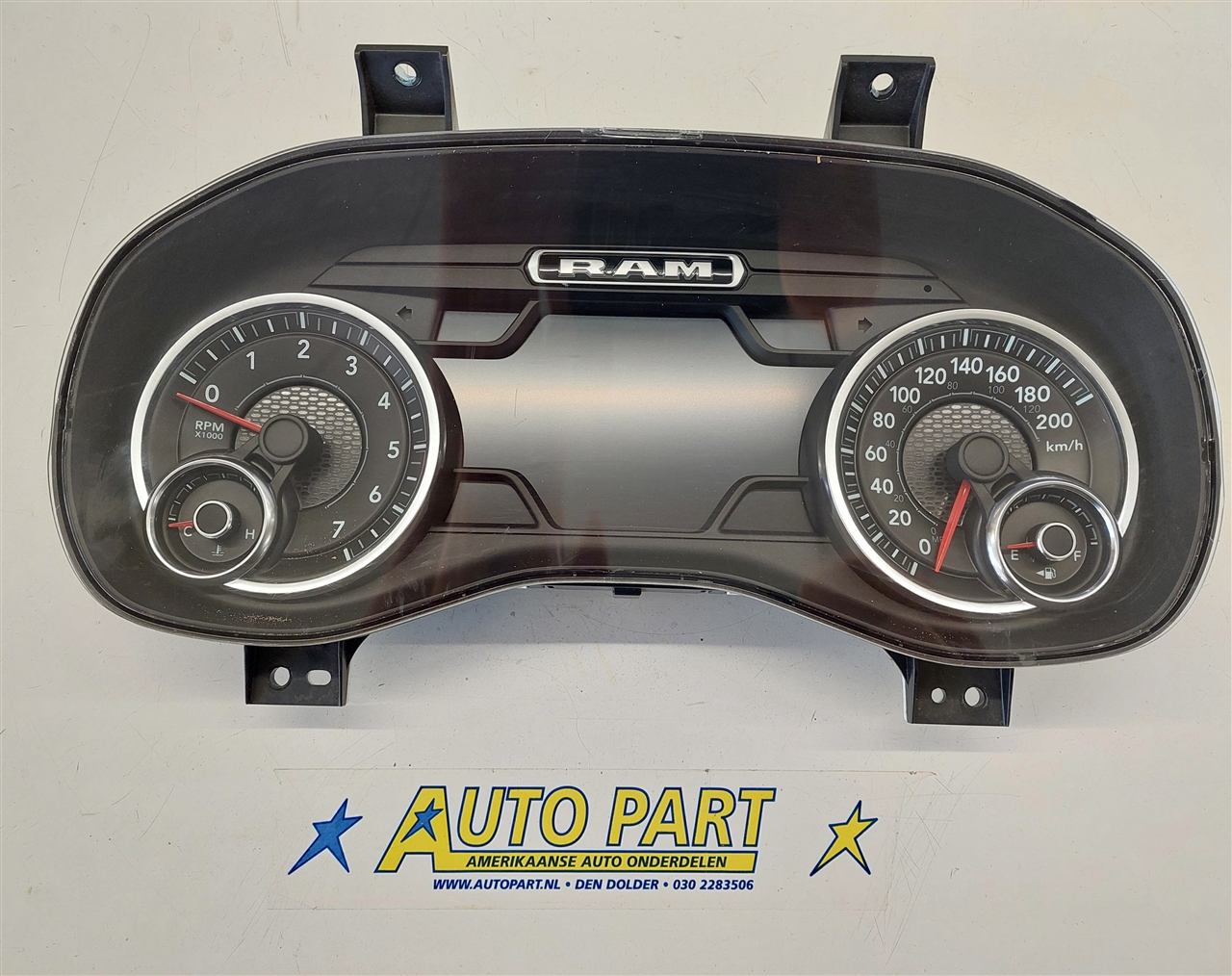 Dodge Ram 1500 dashboard klok 2019