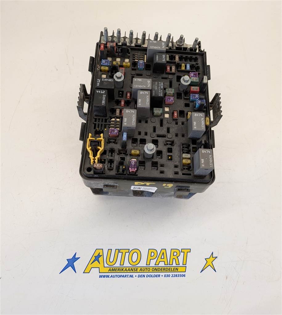 Dodge Ram eTorque 5.7L zekeringkast 2020-2021