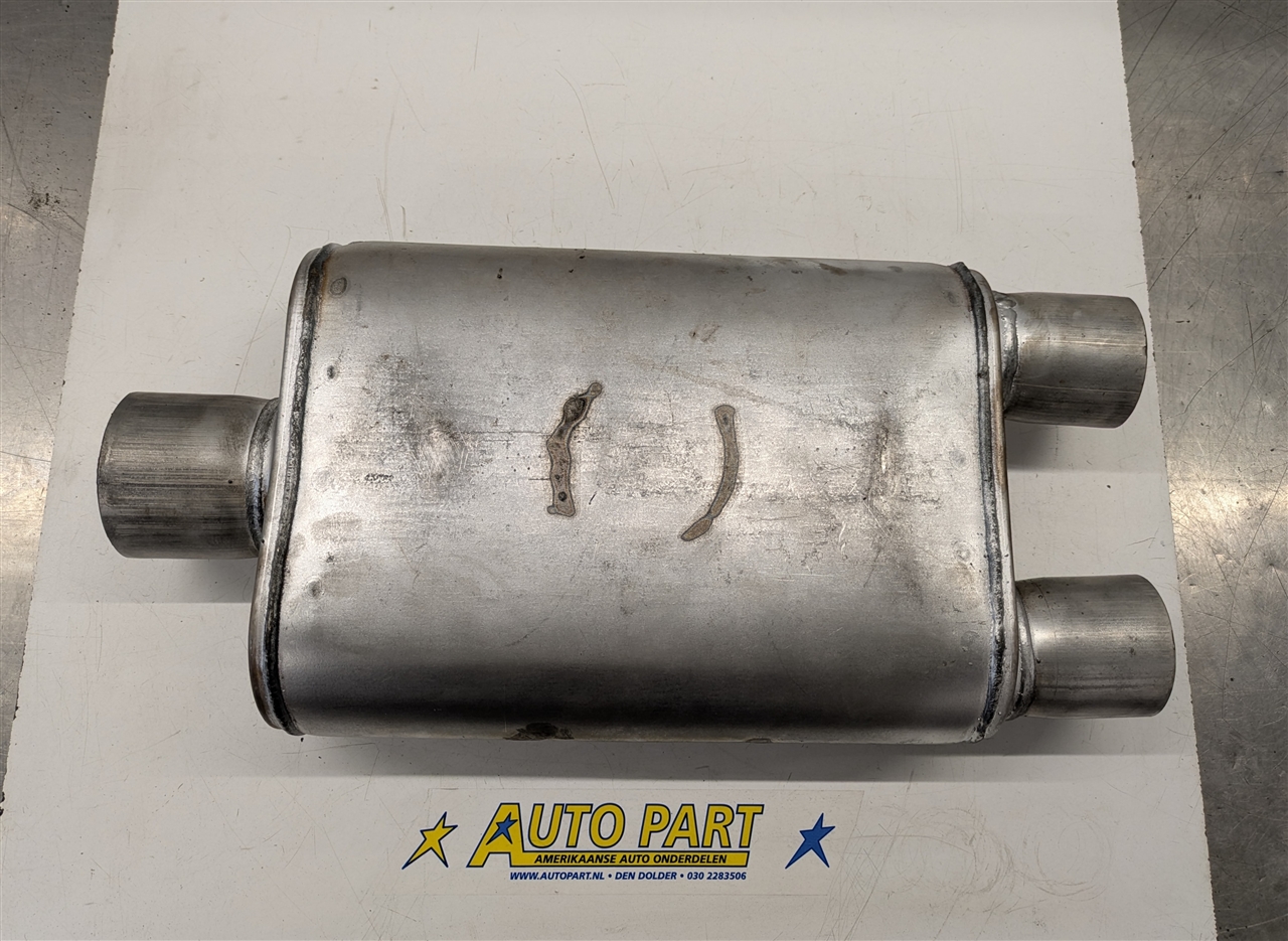 Universele uitlaatdemper 3 inch in 2x 2.5 inch uit