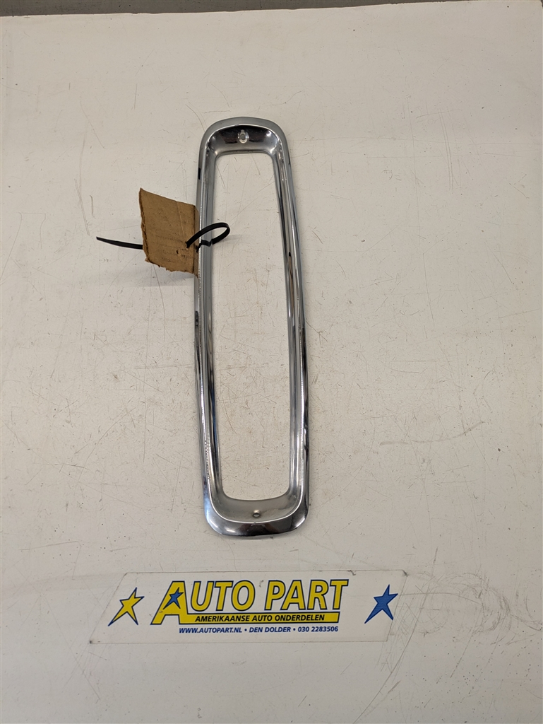 Cadillac Fleetwood Brougham achterlicht bezel 1990-1992