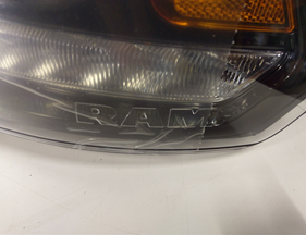 Dodge Ram 1500 Sport 2013-2018 koplamp origineel