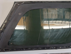 Cadillac Escalade zijruit met antenne 2002-2006