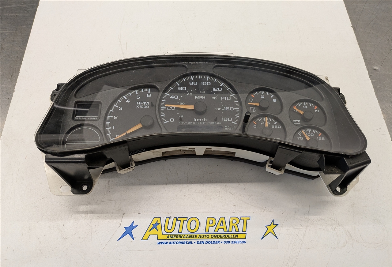 Chevrolet Avalanche dashboard klok 2002